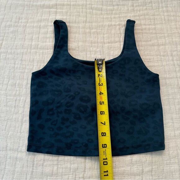 BEYOND YOGA Size Small Cropped Tank Top Blue/teal Animal Print Leopard - Picture 7 of 7